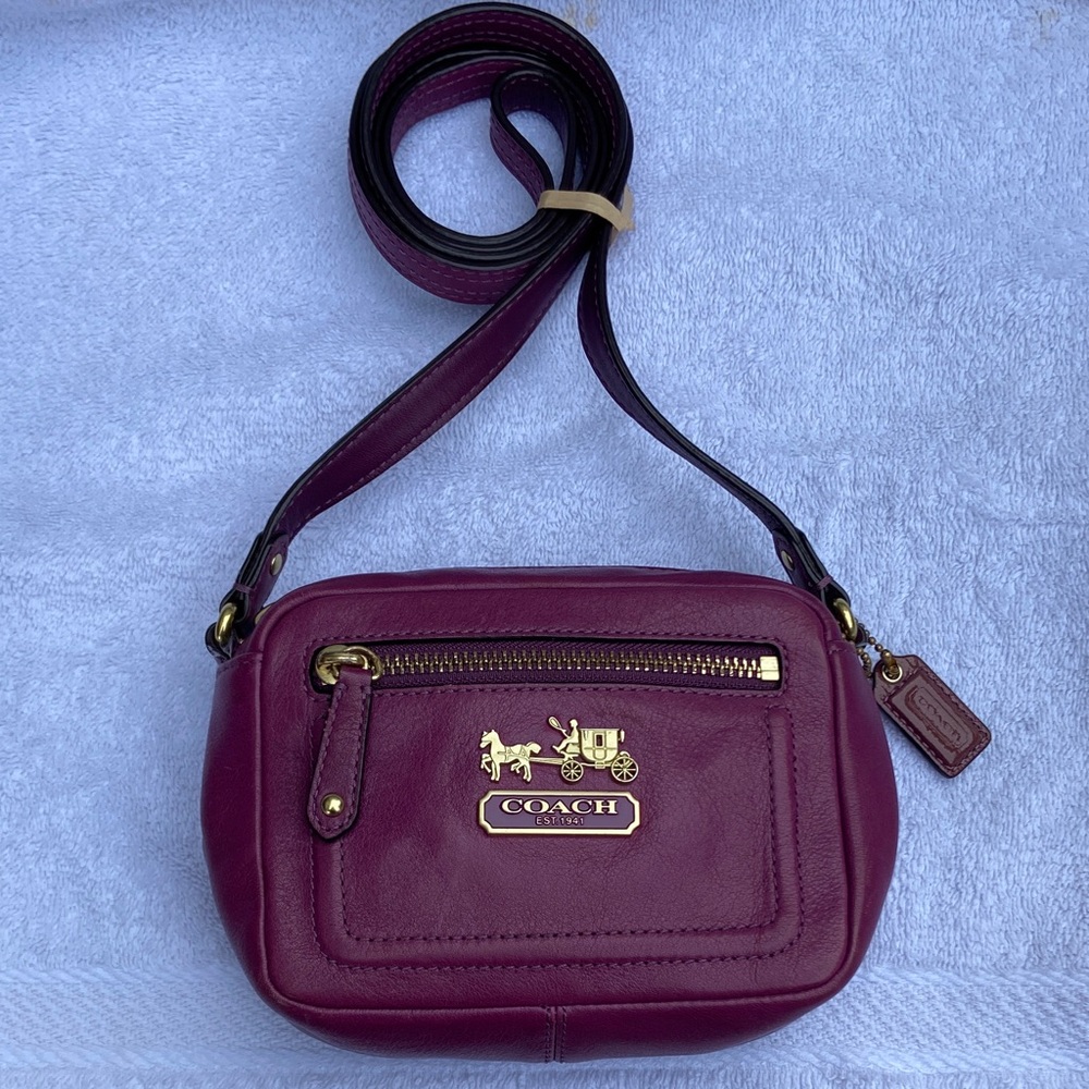 Coach Women's Plum Crossbody Bag